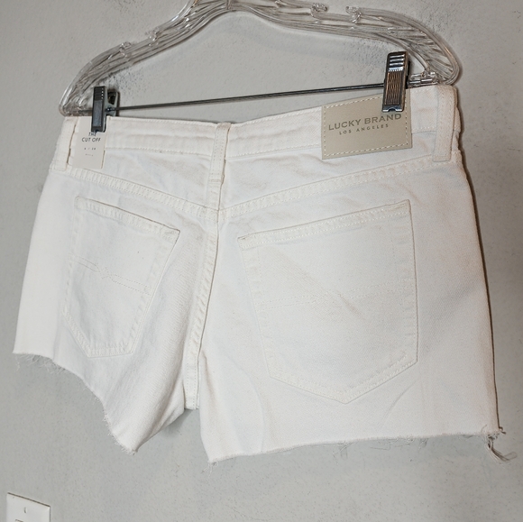 NWT Lucky Brand White Cutoff Jeans shorts. Exposed button fly. Women's size 6/28 - Picture 10 of 16